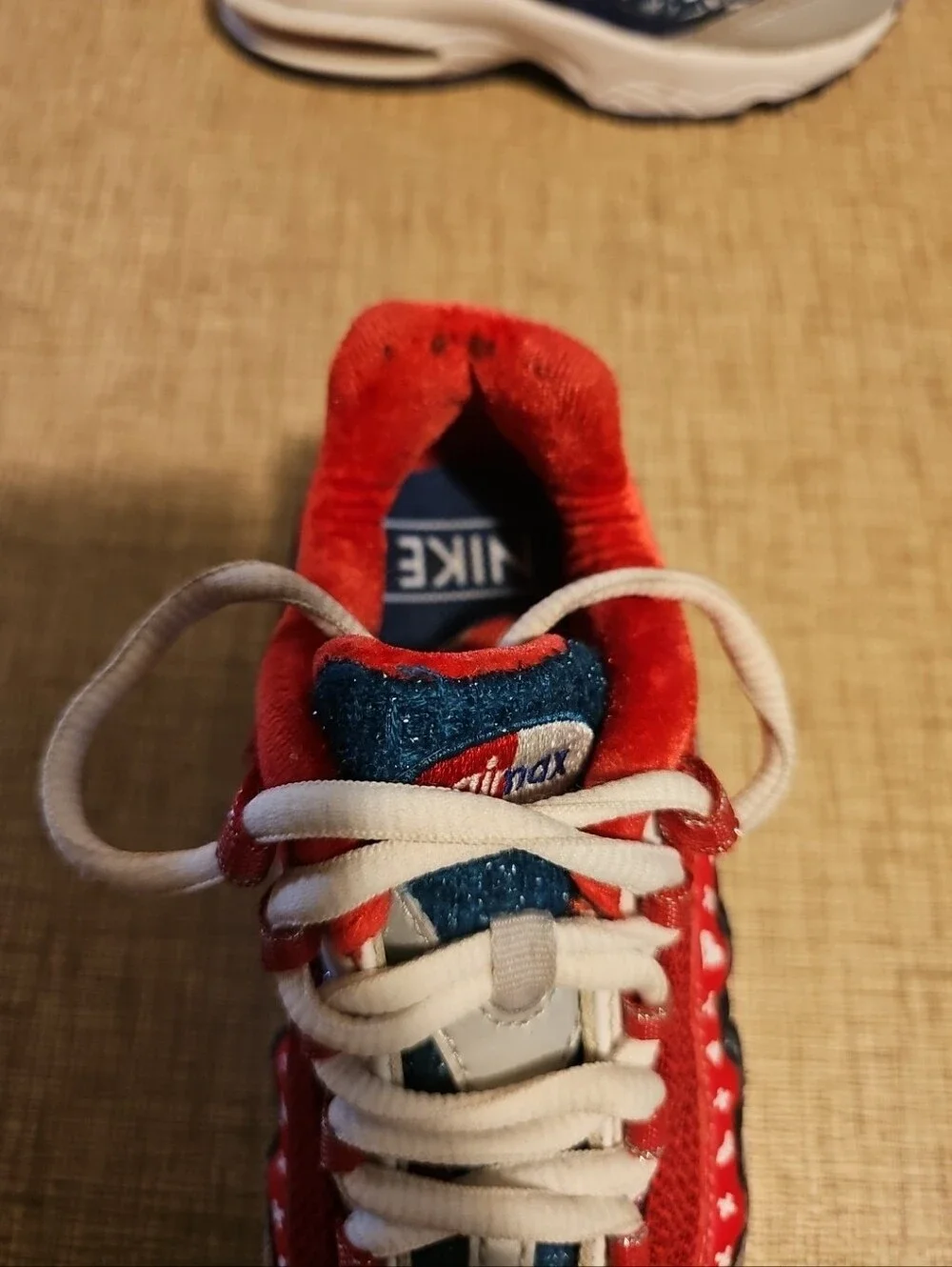 Nike kids air